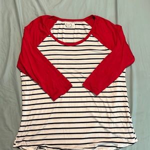 Maurice’s 3/4 Sleeve shirt